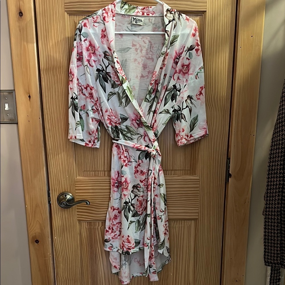 Show Me Your MuMu White and Pink Floral Robe